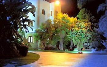 Фото Hotel Akrabello