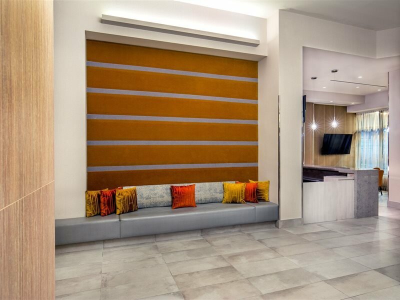 Фото Four Points by Sheraton Midtown-Times Square