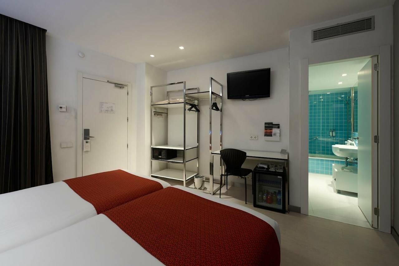 Фото Catalonia Avinyó