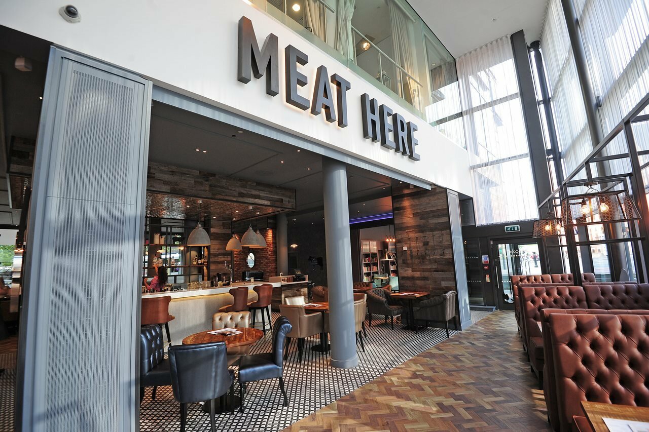 Фото DoubleTree by Hilton Manchester - Piccadilly