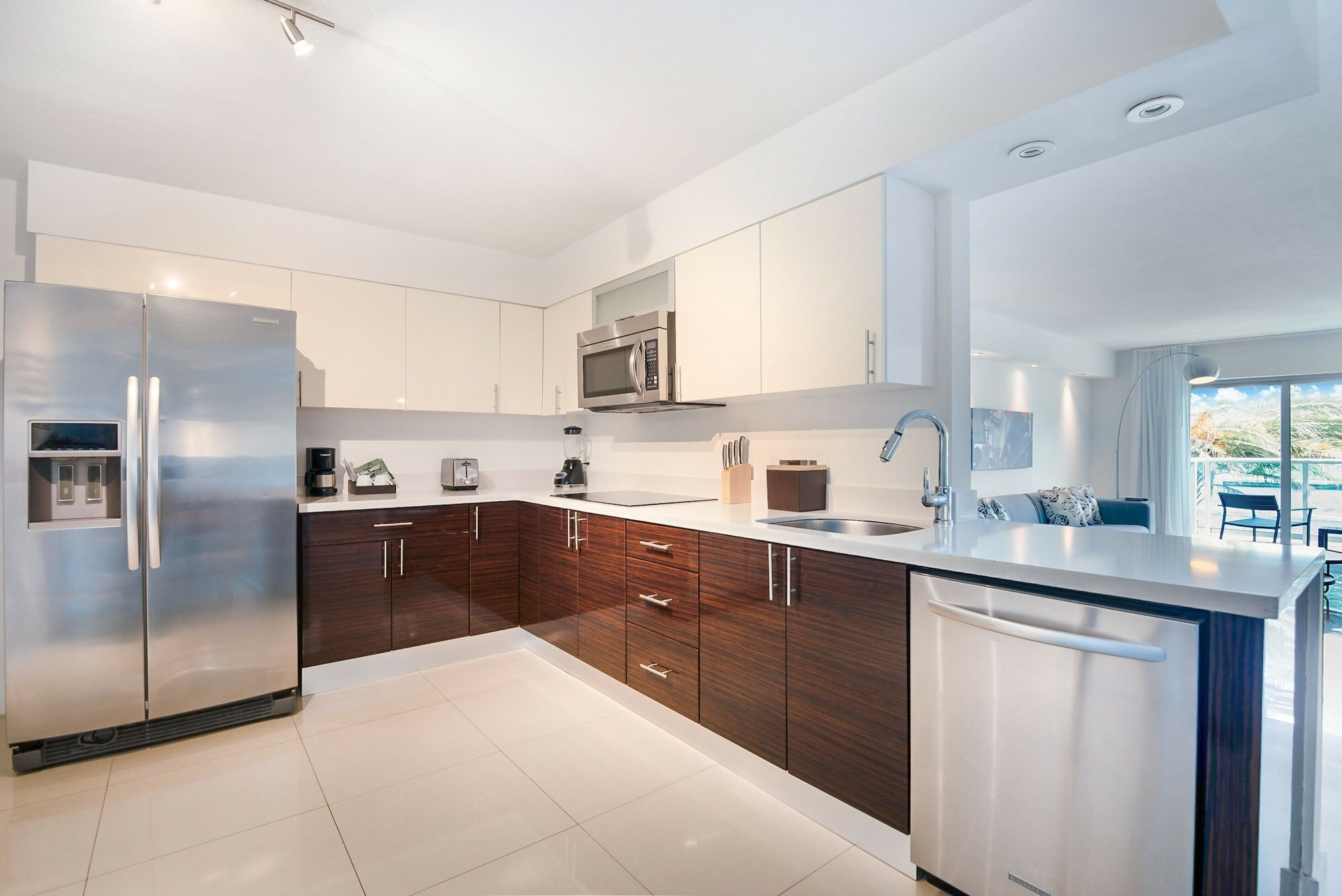 Фото Beach Haus Bal Harbour