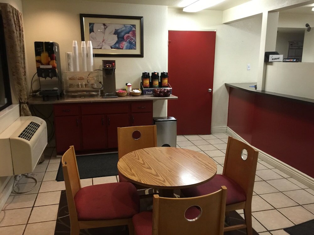 Фото Vagabond Inn Fresno