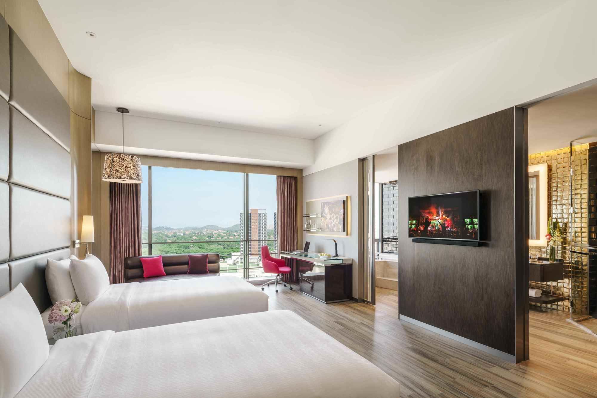 Фото Hard Rock Hotel Shenzhen