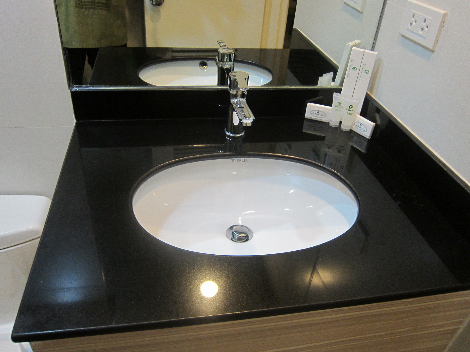 Фото The Charter House