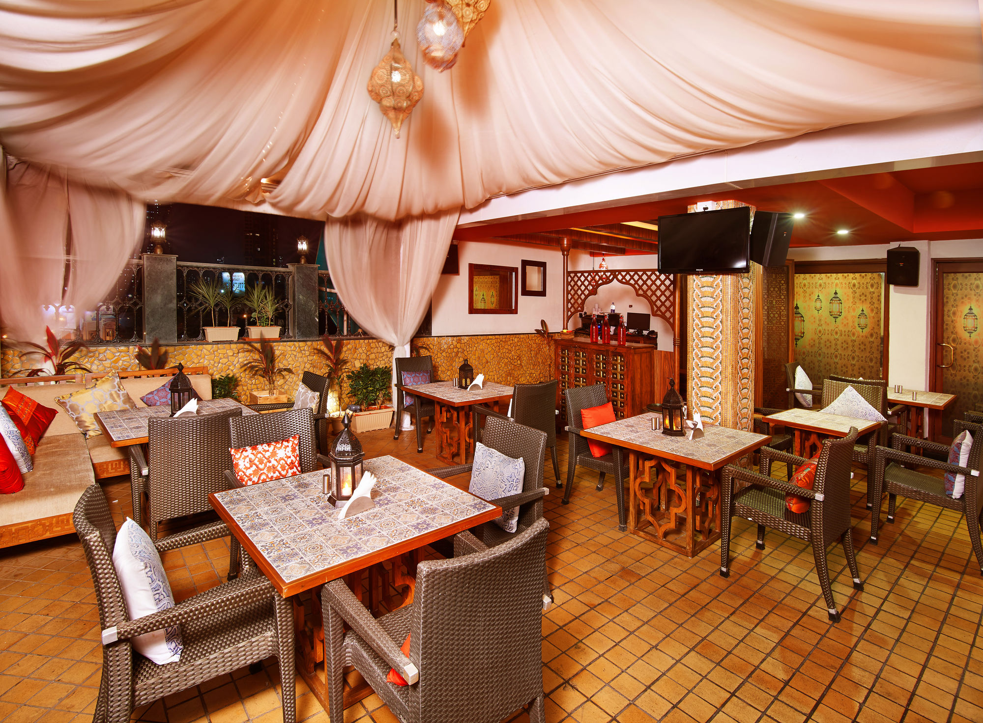 Фото The Shalimar Hotel