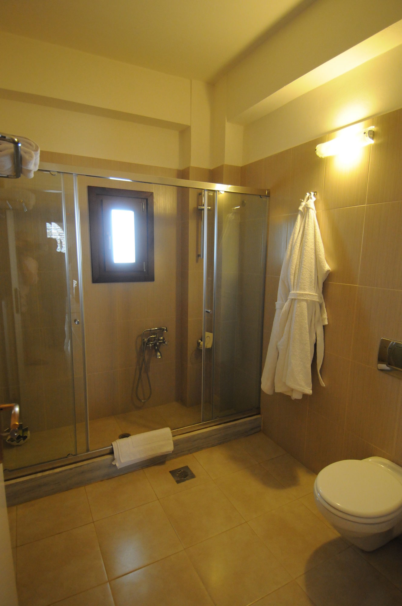 Фото Porto Mani Suites