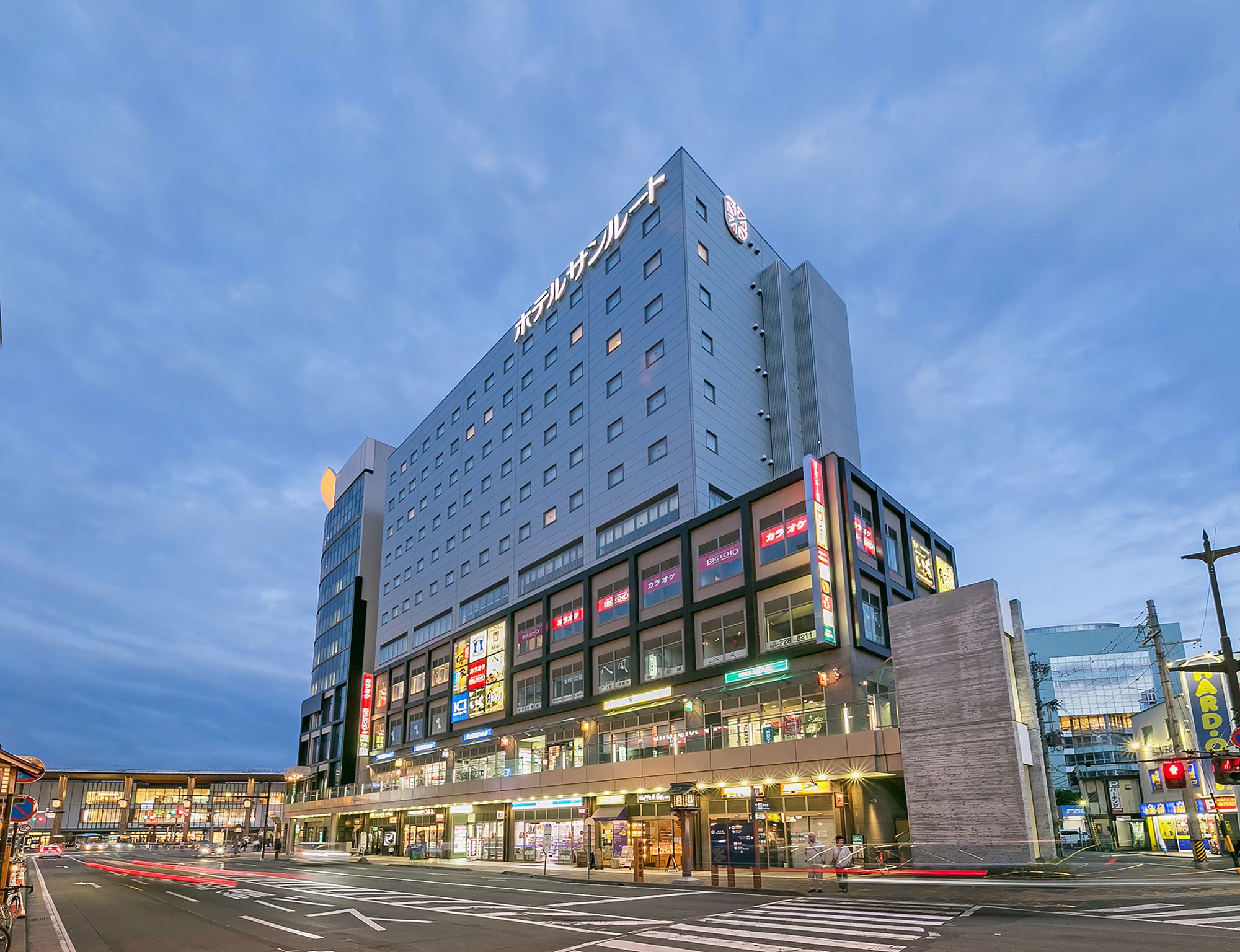 Фото отеля 1