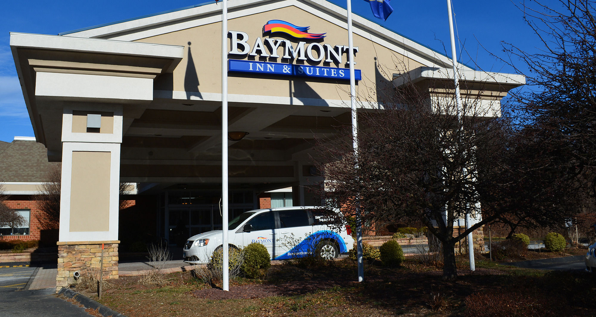 Фото Baymont by Wyndham East Windsor Bradley Airport