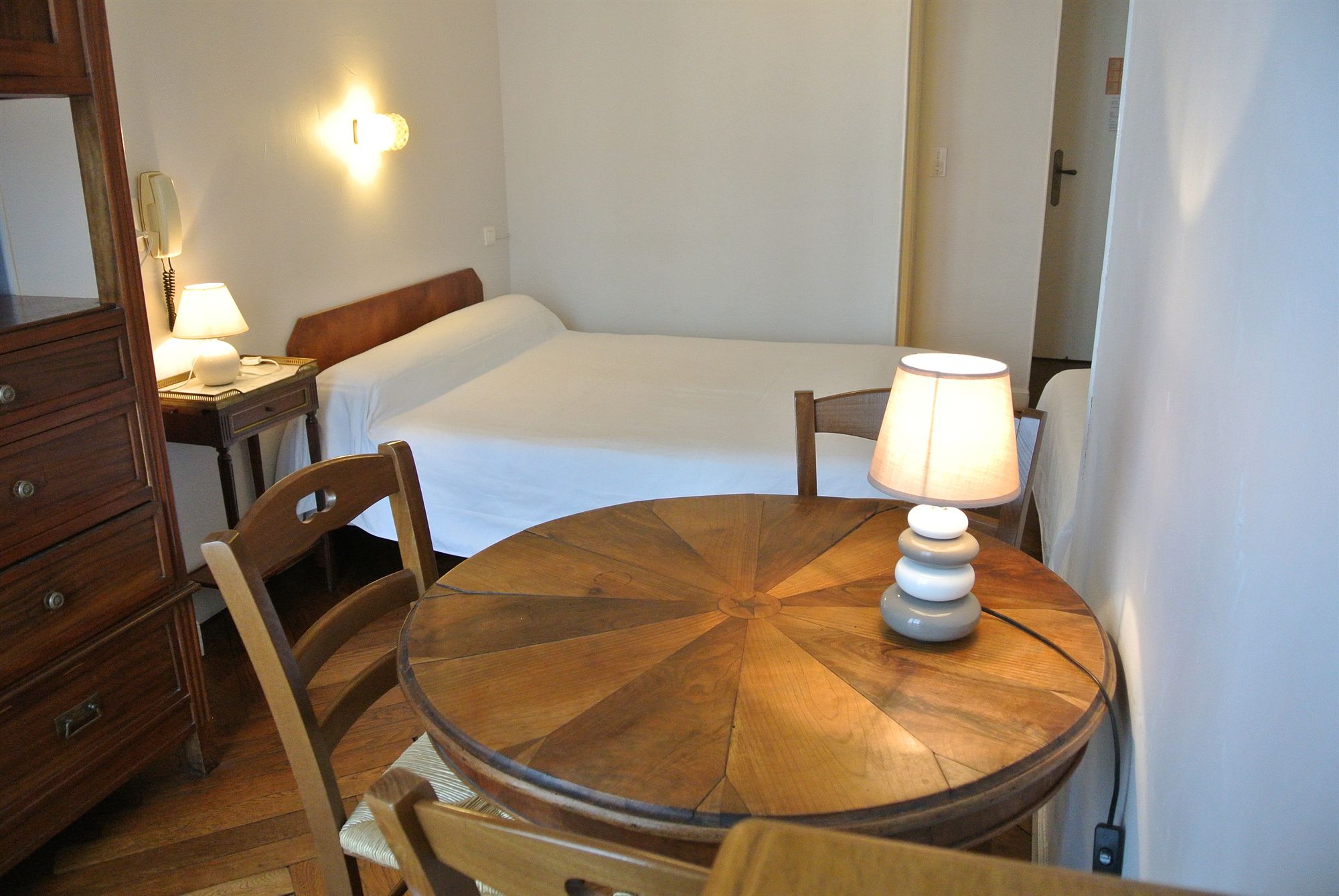 Фото Hotel Castel Mistral