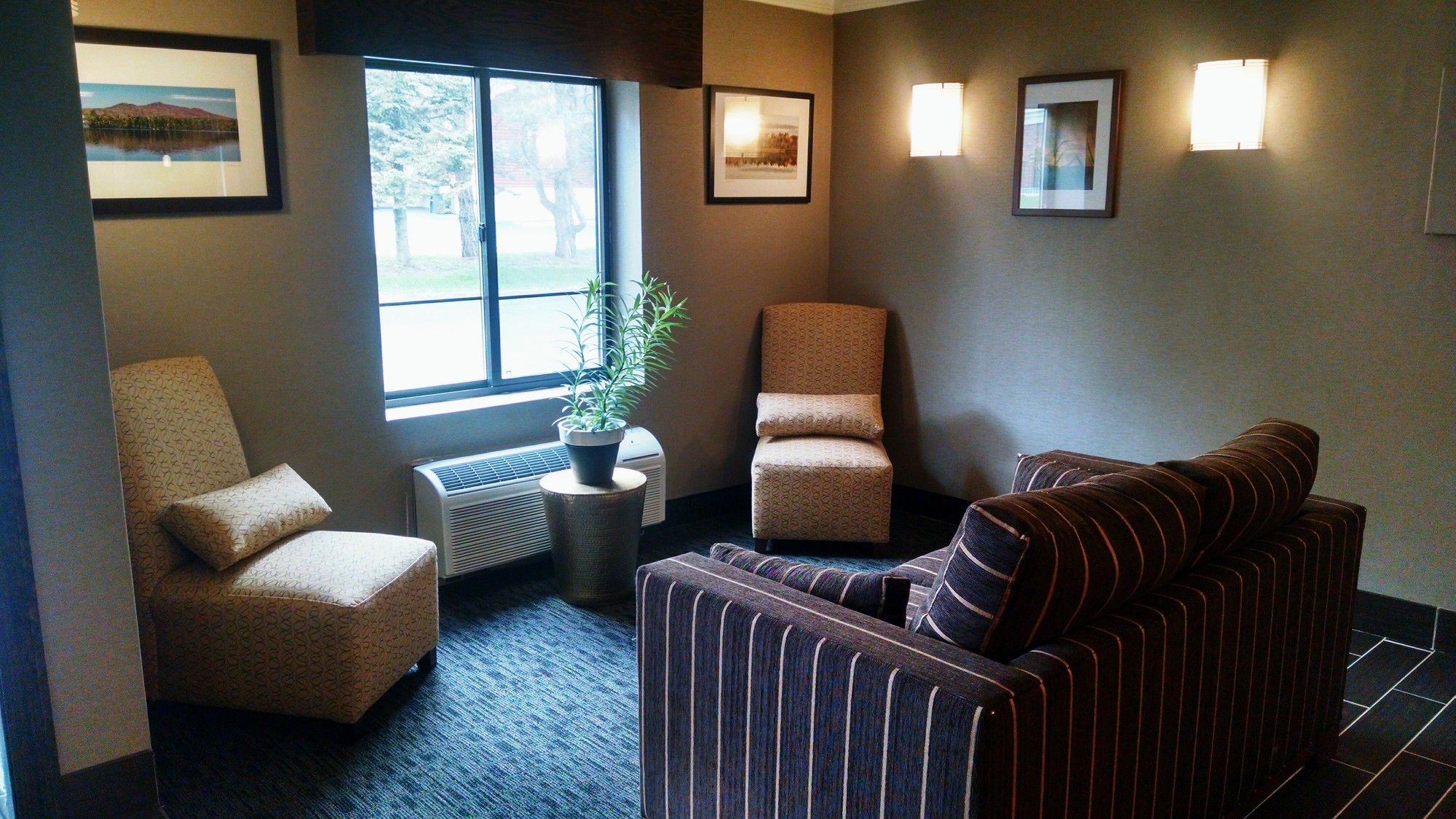 Фото Holiday Inn Express Plattsburgh, an Ihg Hotel