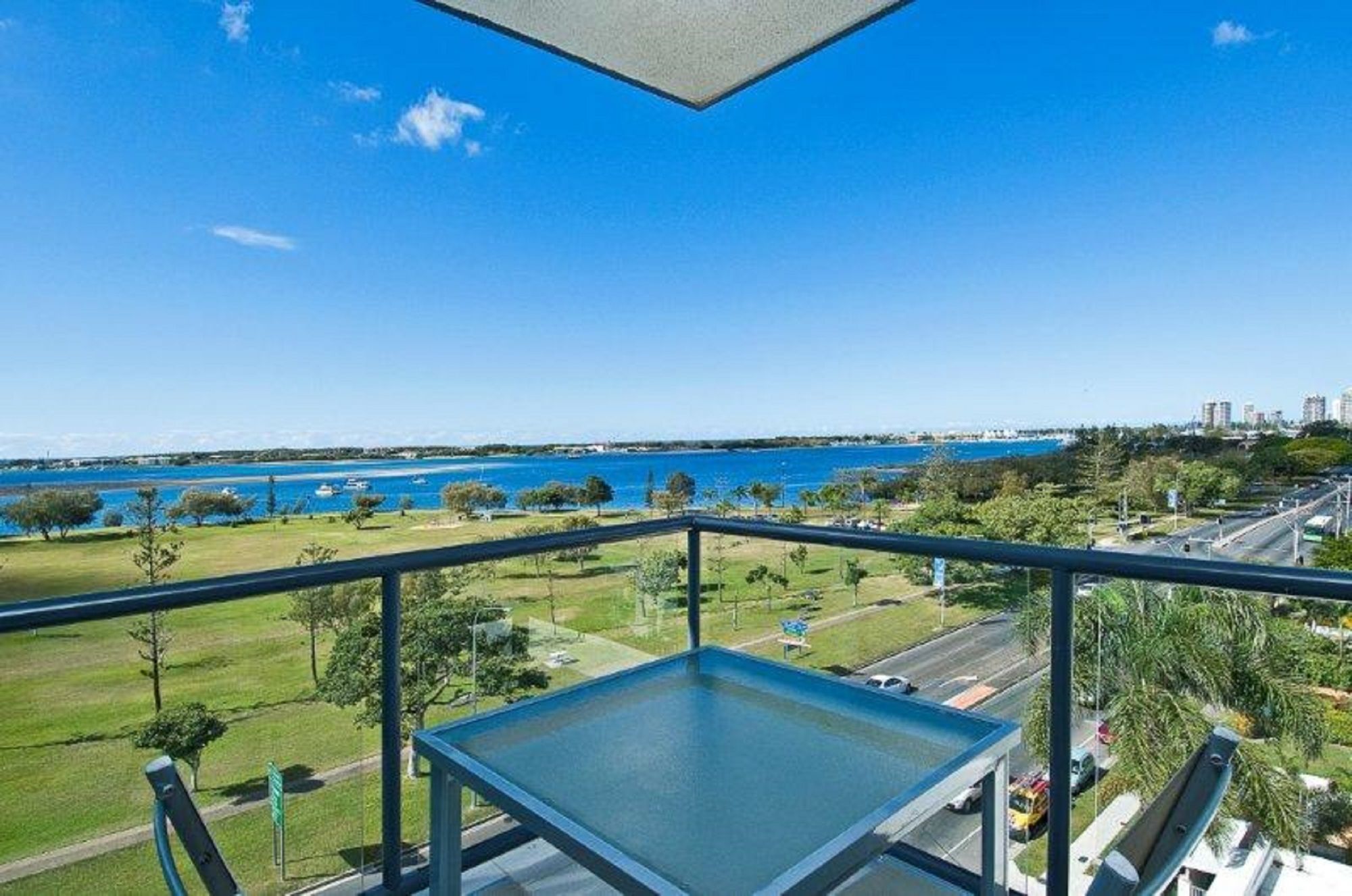 Фото Aqualine Apartments