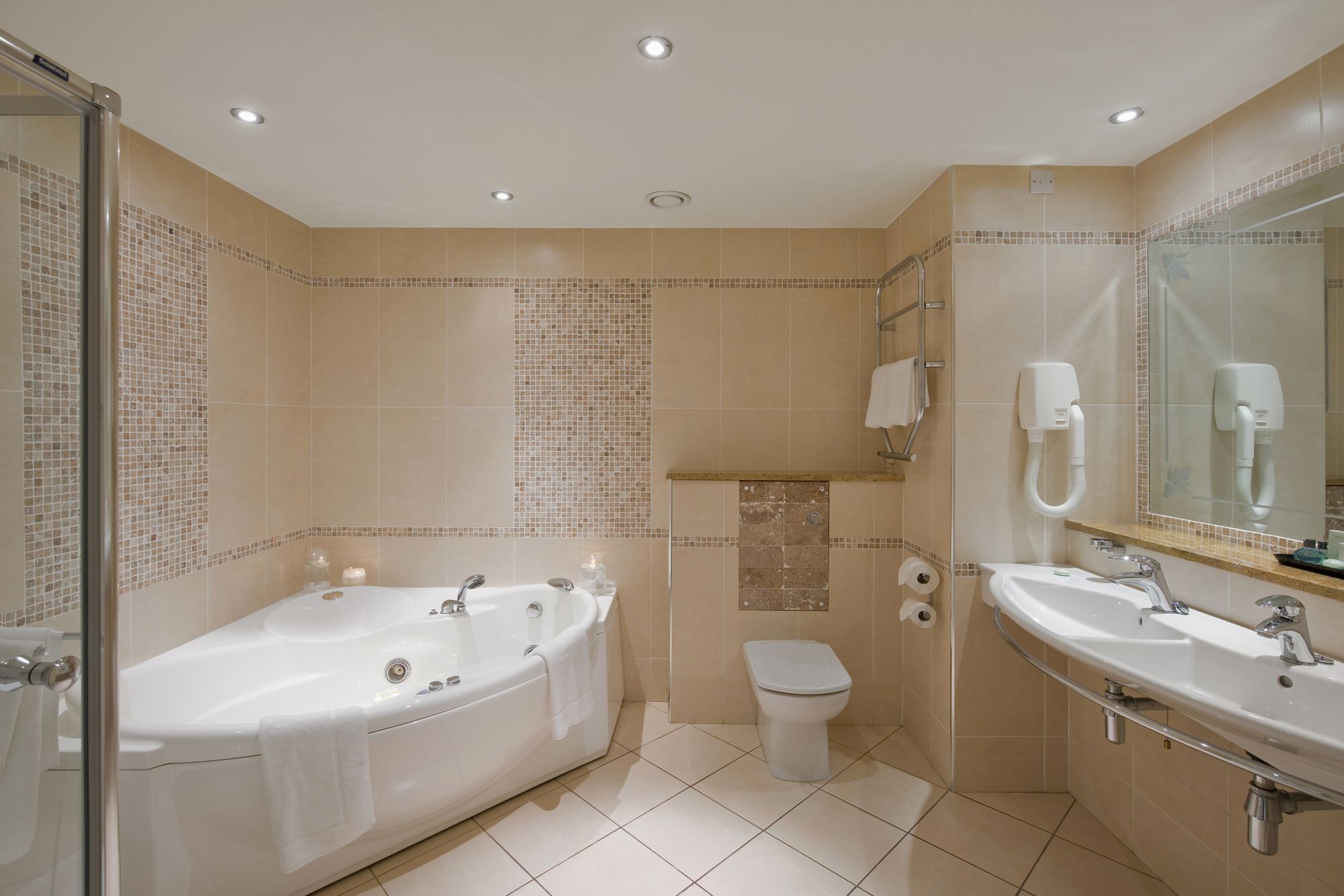 Фото Canal Court Hotel