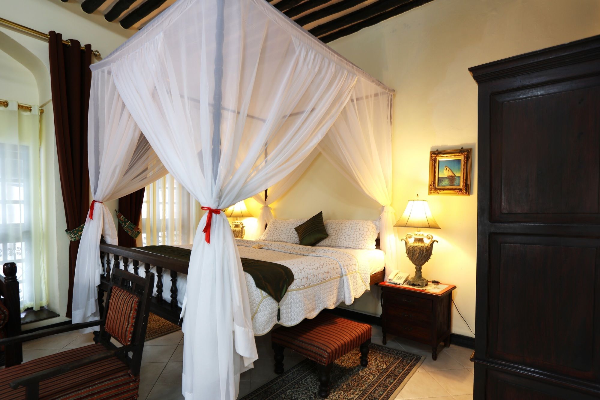 Фото Africa House Hotel