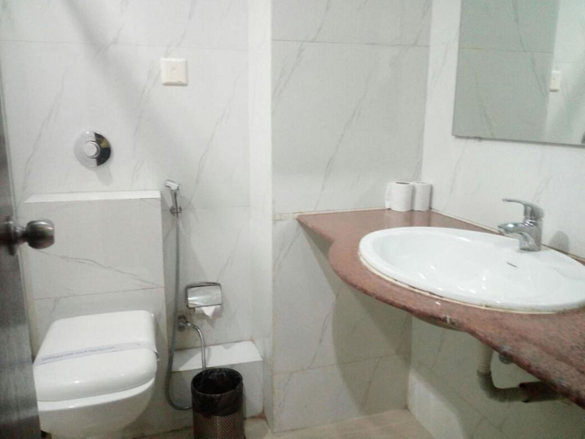 Фото Hotel Bodhgaya Gautam