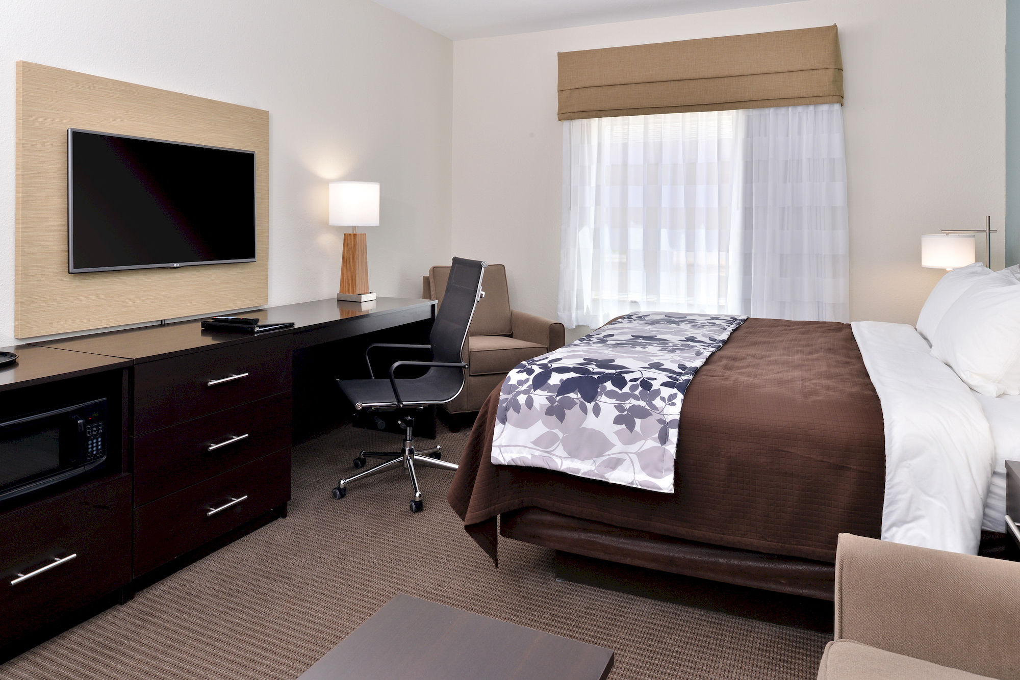 Фото Sleep Inn & Suites