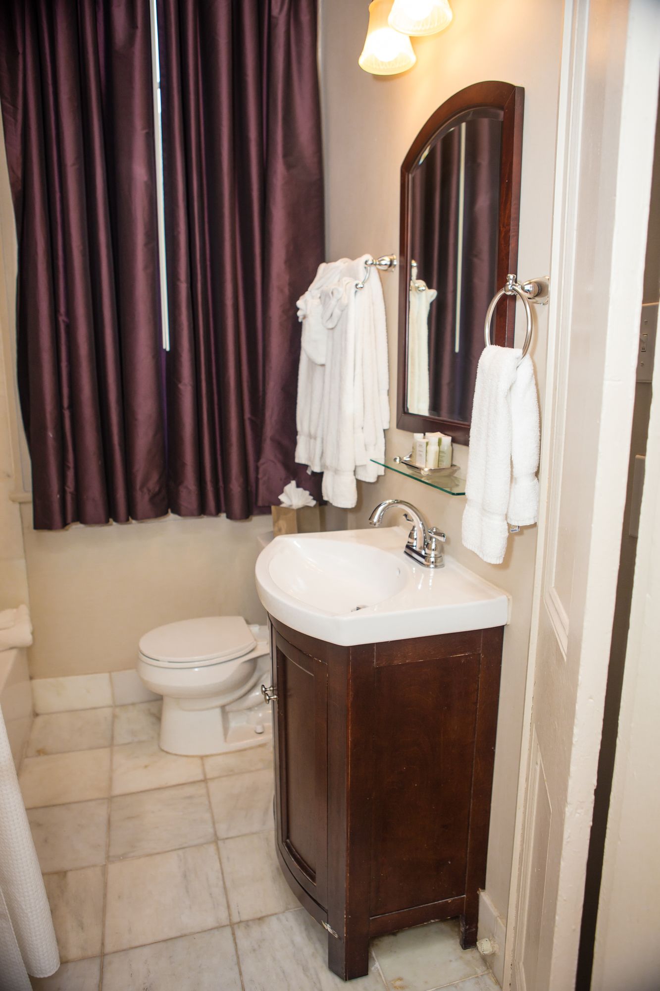 Фото Lamothe House