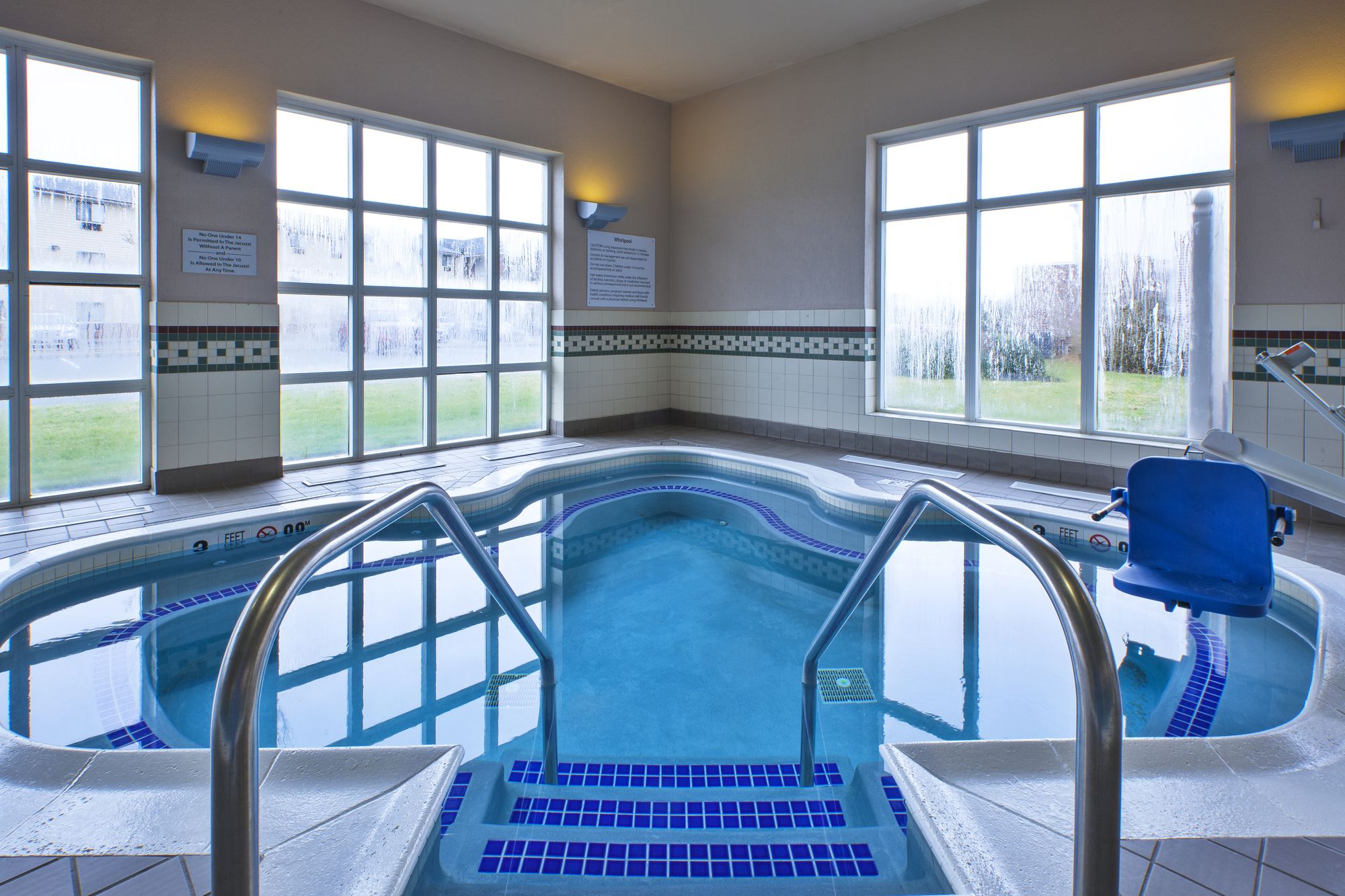 Фото Hampton Inn & Suites Providence/Warwick-Airport