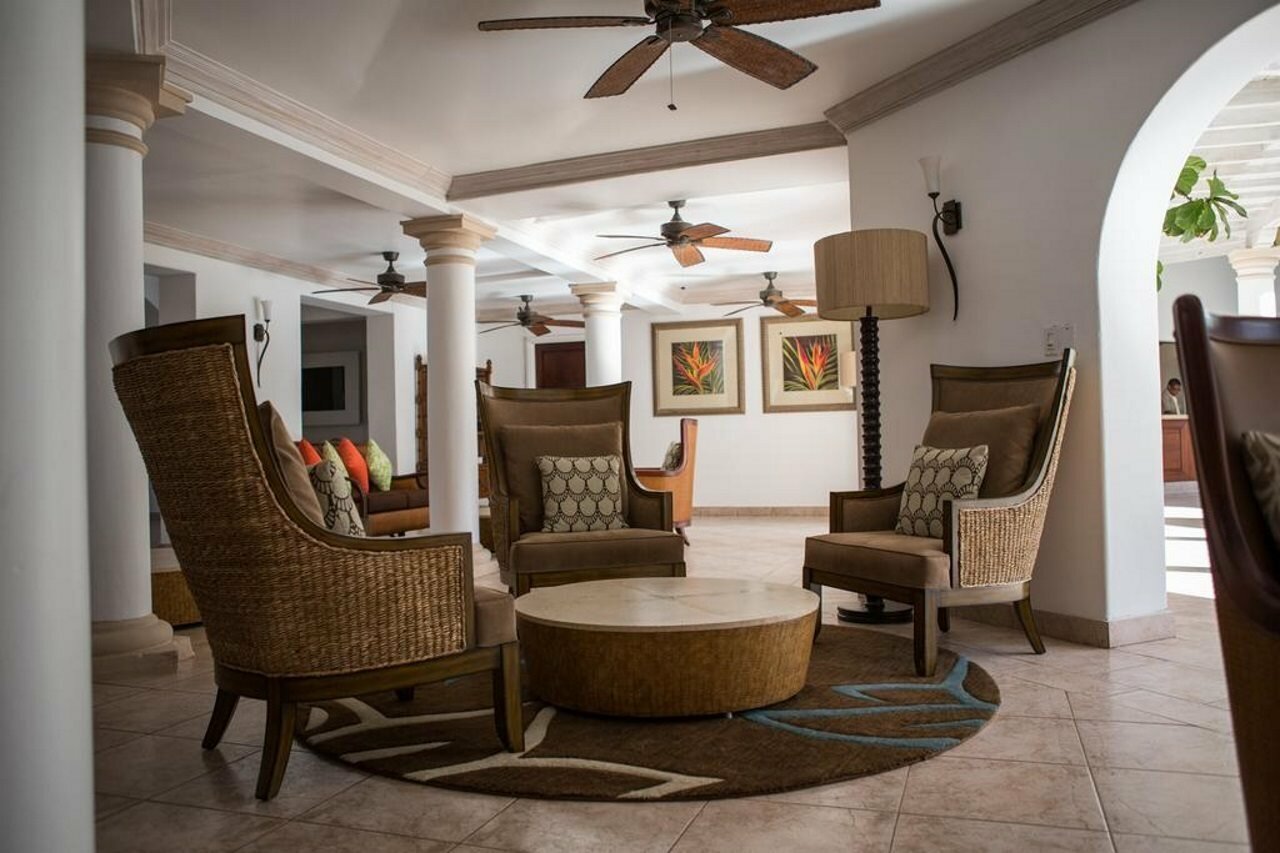 Фото Colony Club by Elegant Hotels