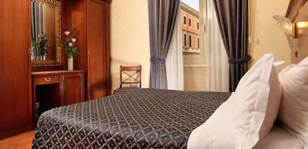 Фото Serena Hotel