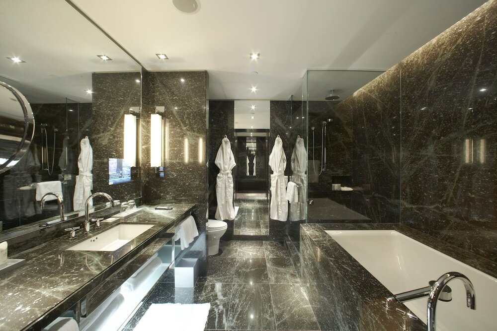 Фото The Hazelton Hotel