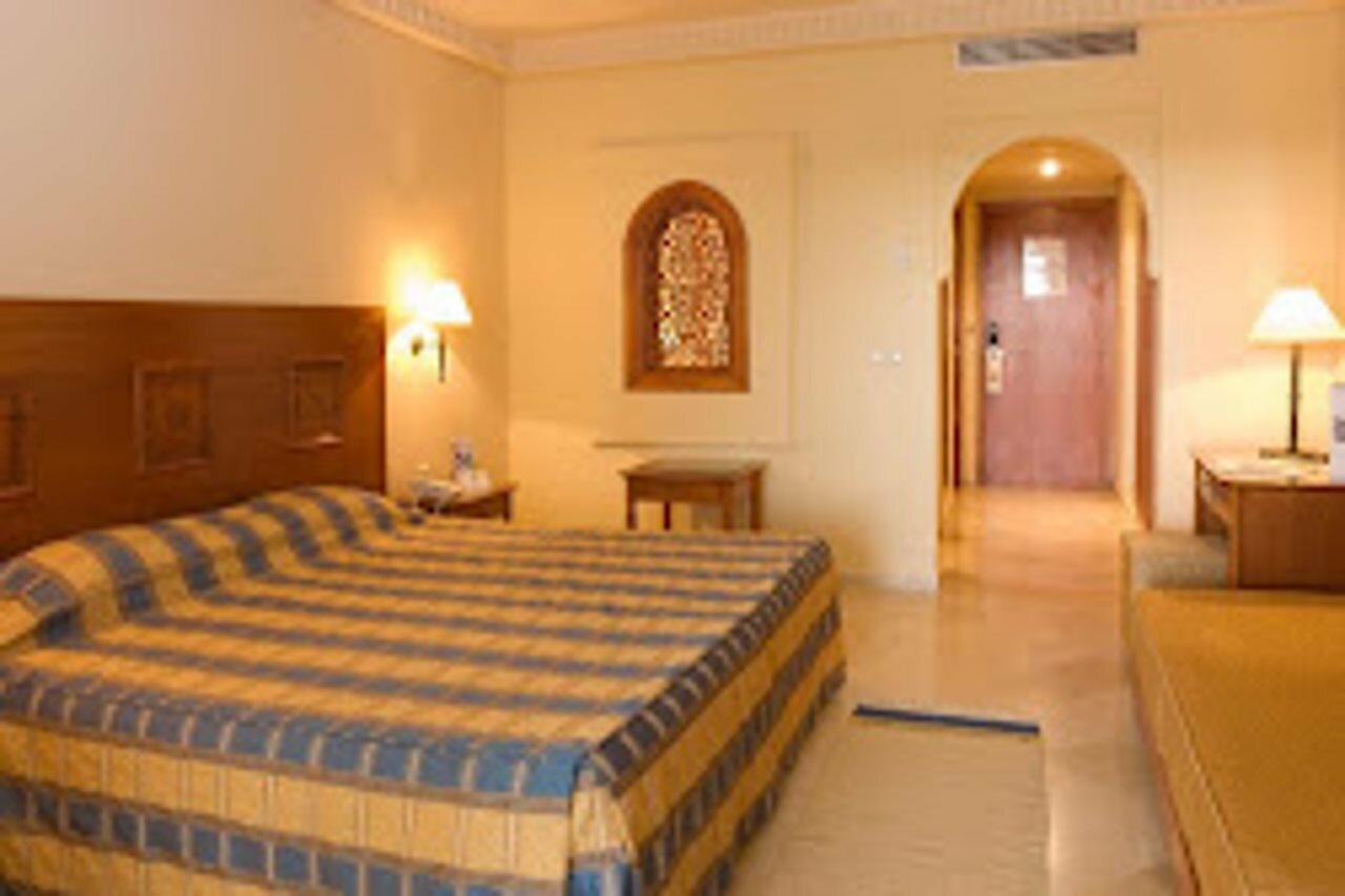 Фото Alhambra Thalasso Hotel