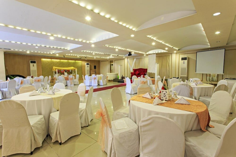 Фото The Orchard Cebu Hotel & Suites