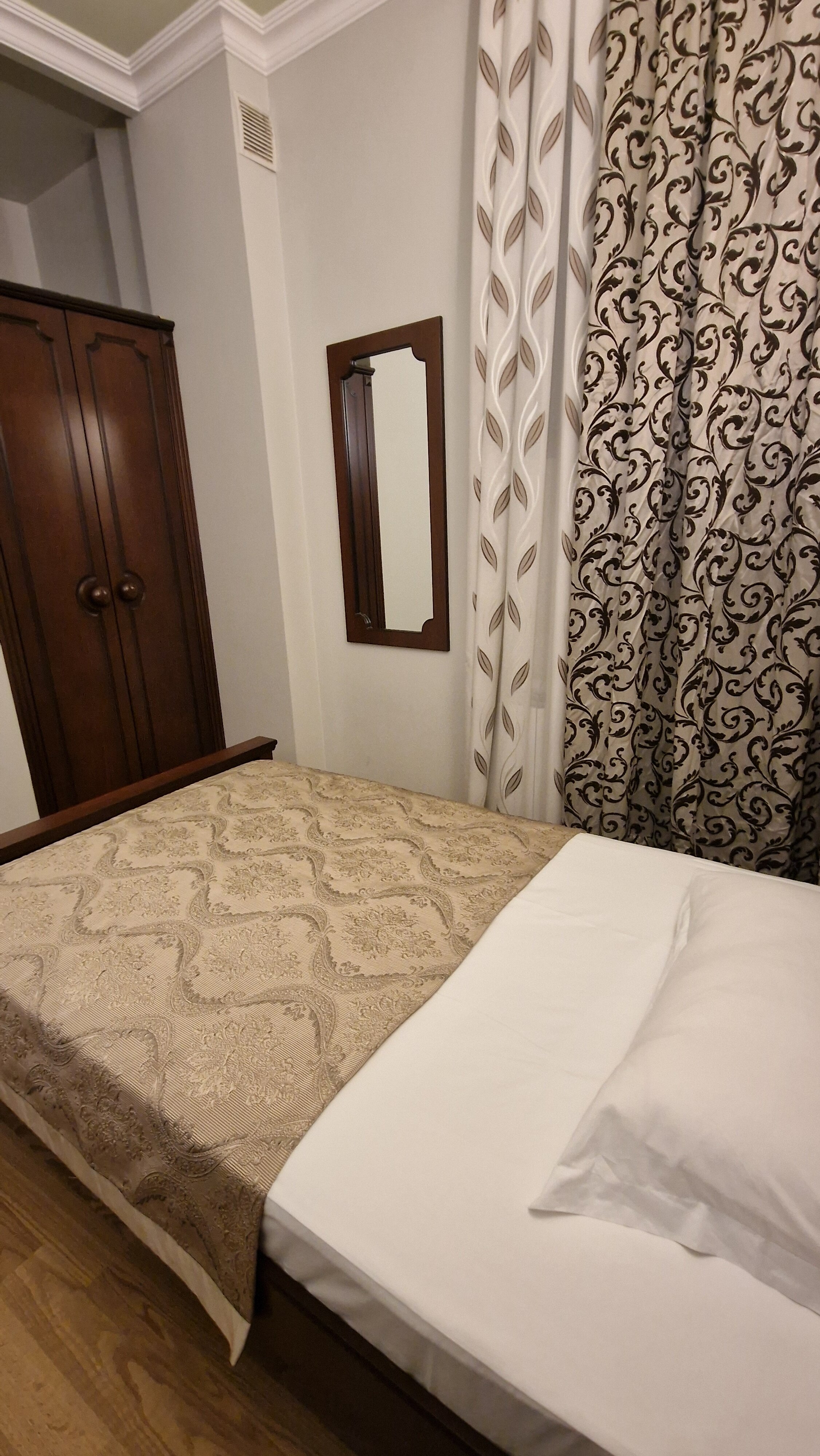 Фото Eiffel Hotel