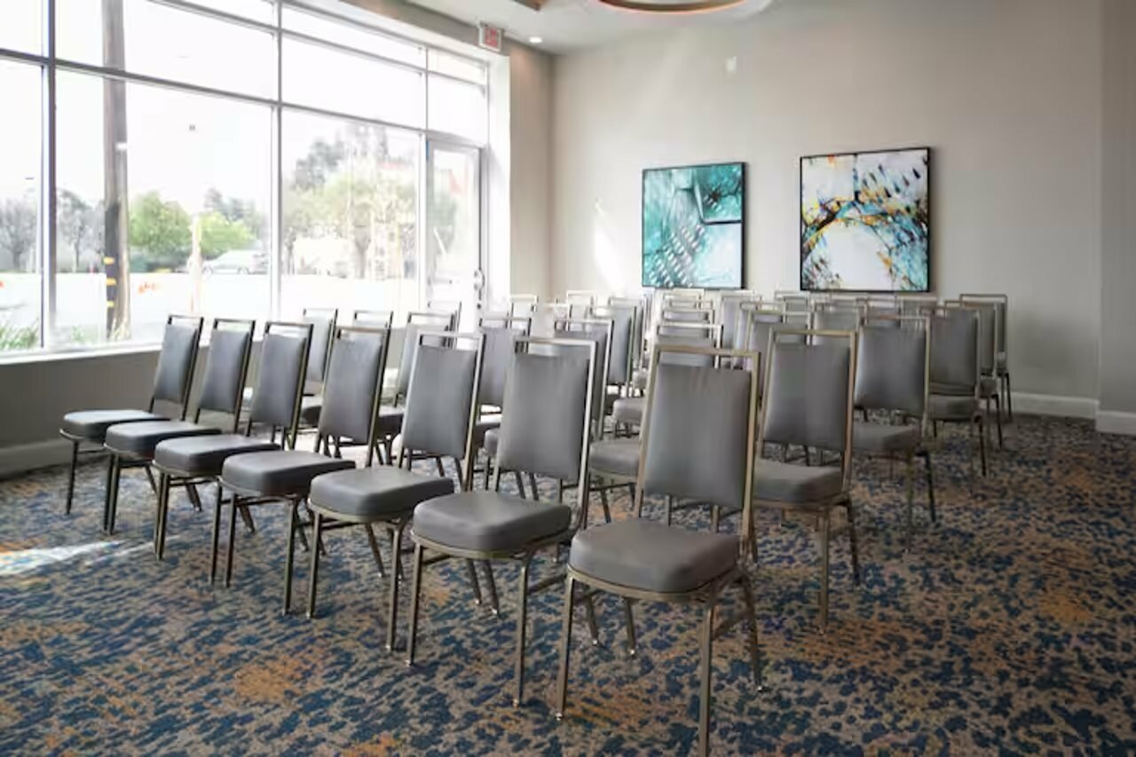 Фото Hilton Garden Inn Fremont, Ca