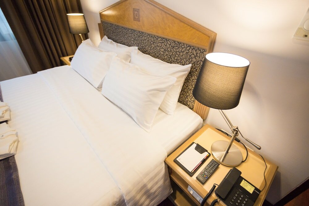 Фото Grand Tower Inn Rama VI Hotel