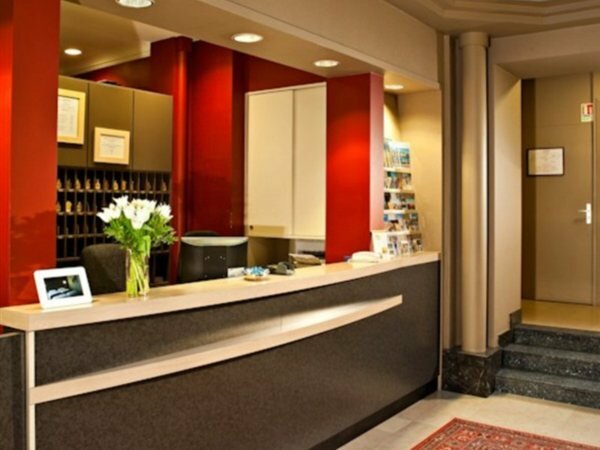 Фото Bristol Hôtel Avignon