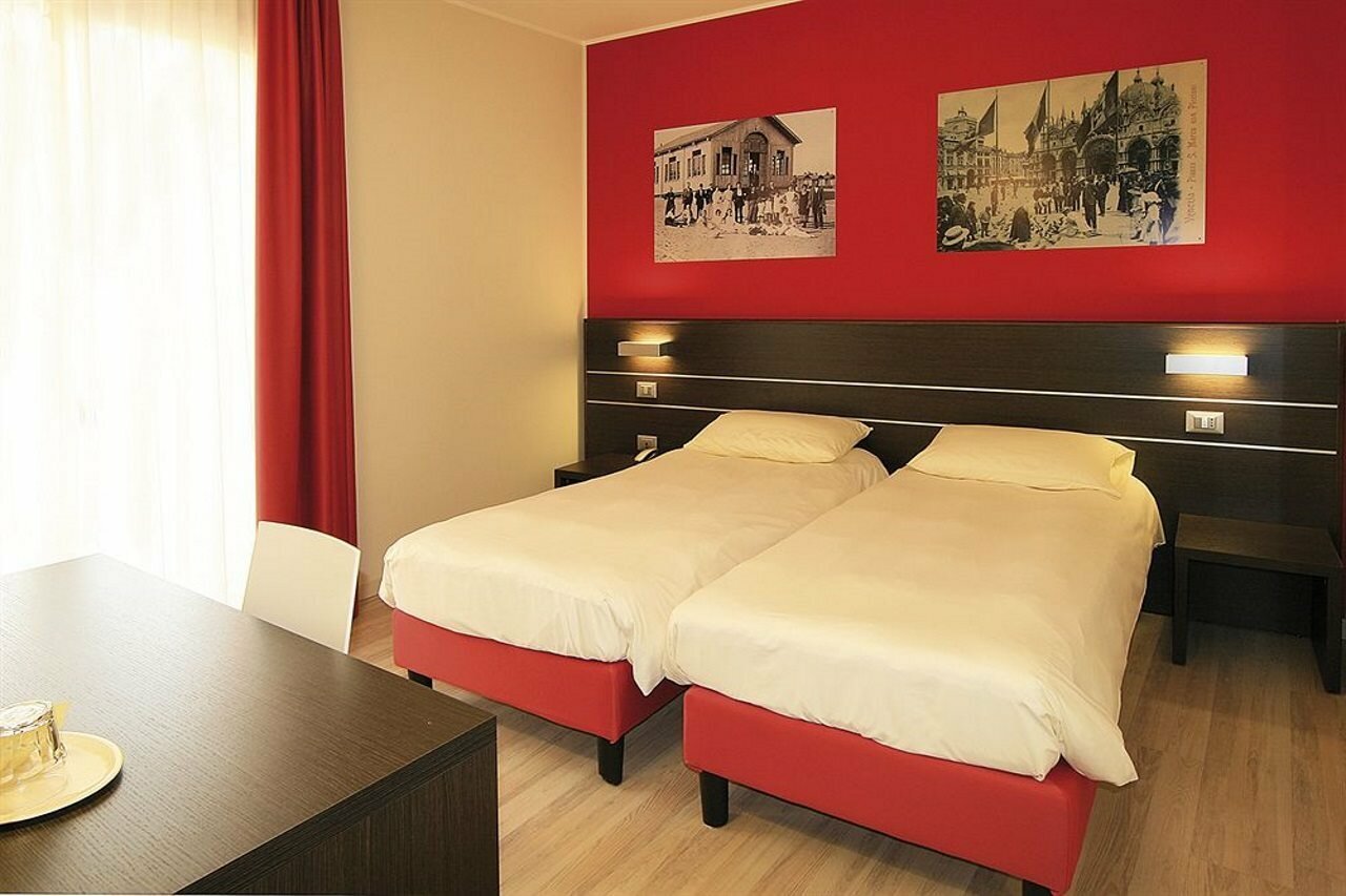 Фото Hotel Vienna