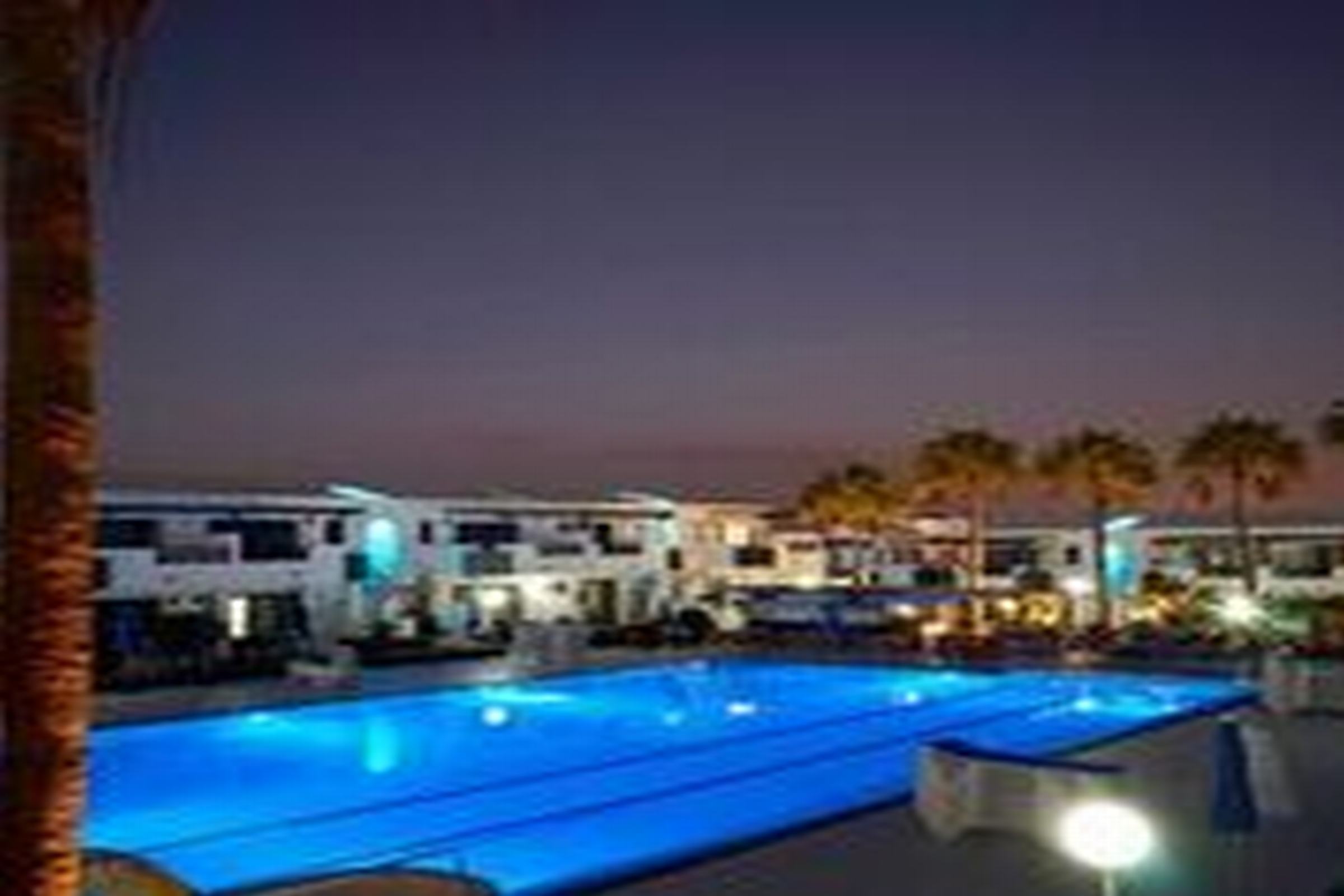 Фото Apartamentos Plaza Azul