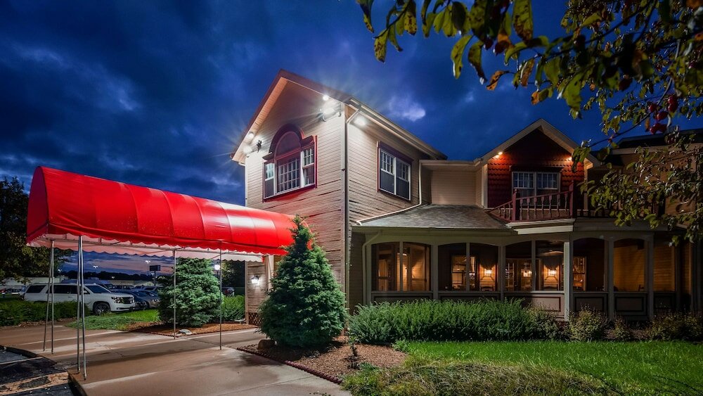 Фото SureStay Plus Hotel by Best Western Auburn