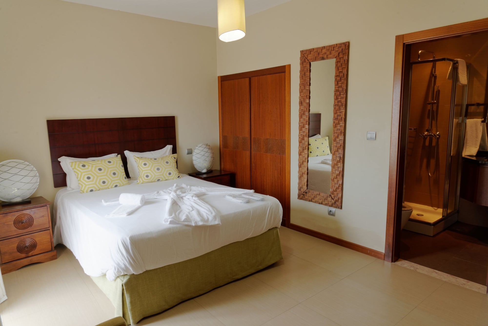 Фото Aparthotel Mil Cidades