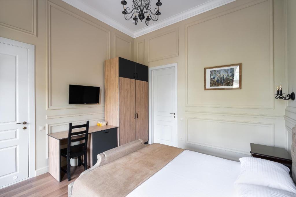 Фото Дубровский