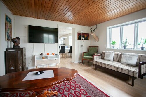 Апартаменты Charming 2Br Apartment, Sea View