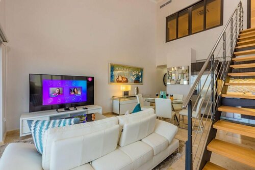 Апартаменты Top Floor Corner Condo w Amazing Views 2br 3ba в Пальм Бич