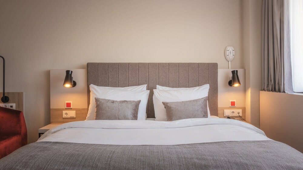 Фото Crowne Plaza Frankfurt Congress Hotel, an Ihg Hotel