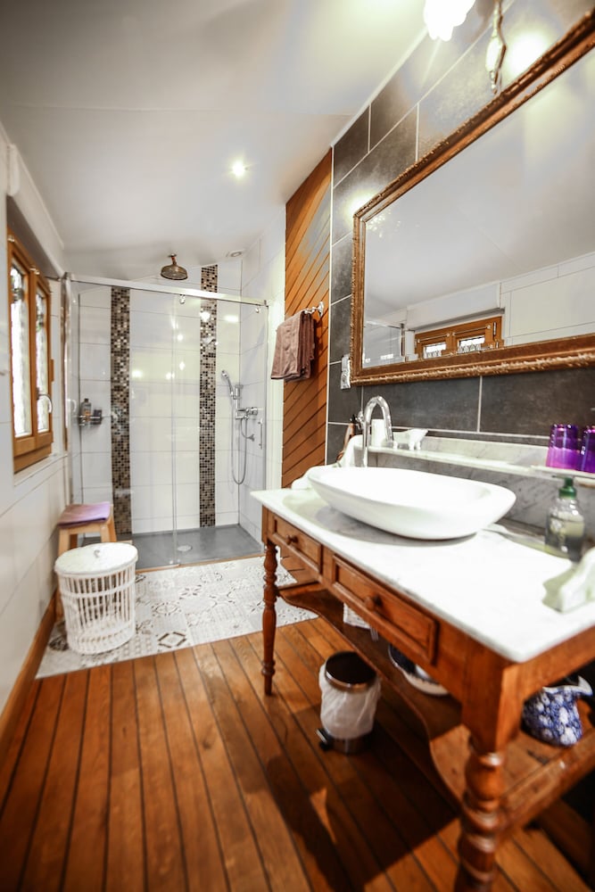 Фото Le Petit Tertre