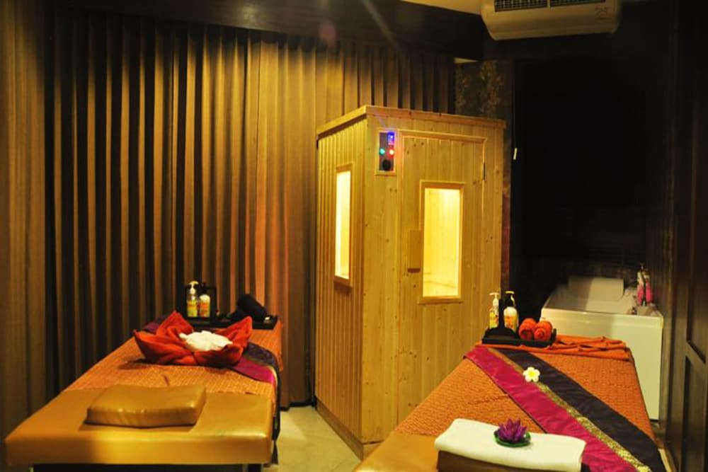 Фото The Bedrooms Hostel Pattaya