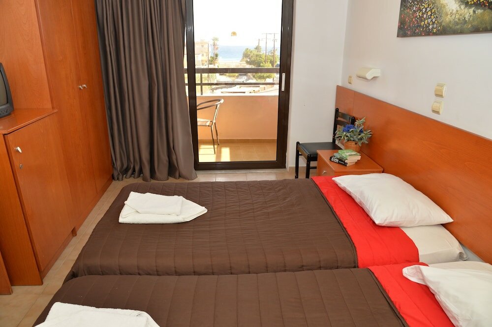 Фото Hotel Heleni Beach