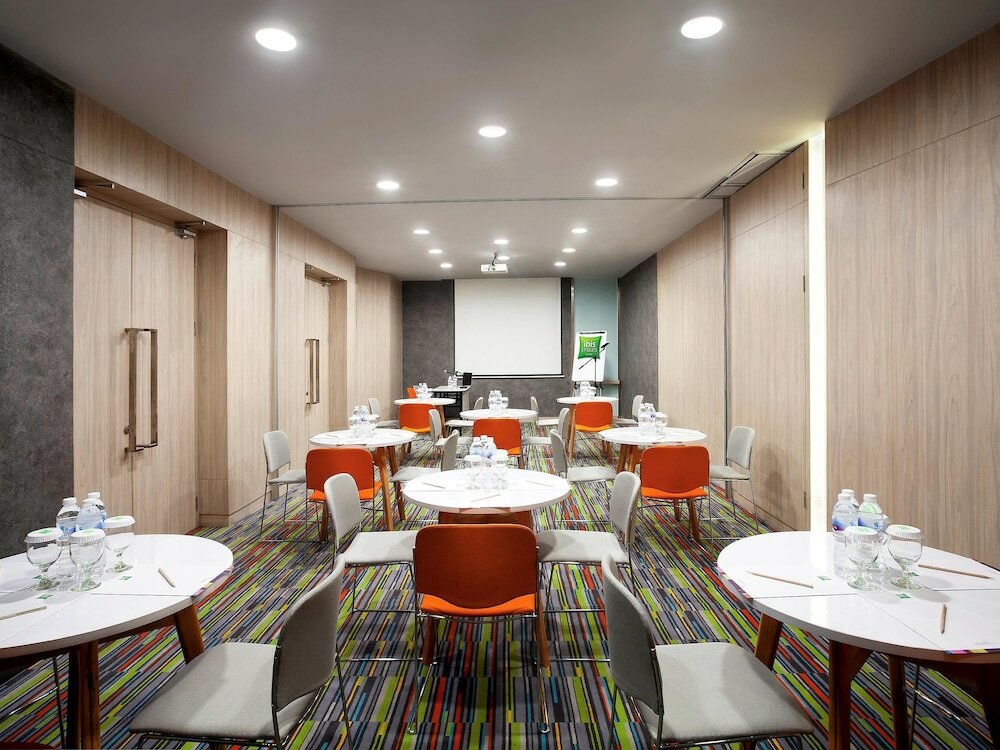 Фото Ibis Styles Jakarta Sunter