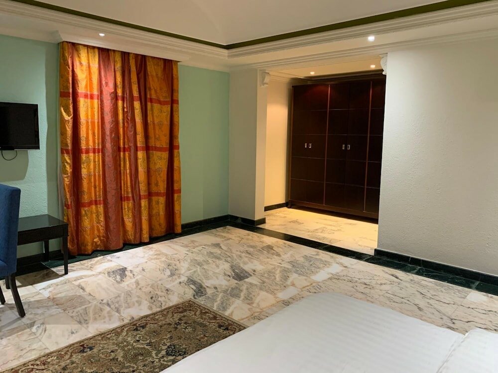 Фото Delmon Hotel Jeddah