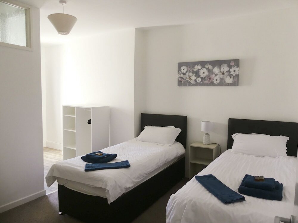 Фото Royal Ashton Hotel