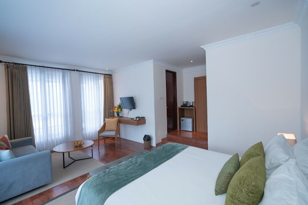 Фото Umpadhi Canggu Hotel