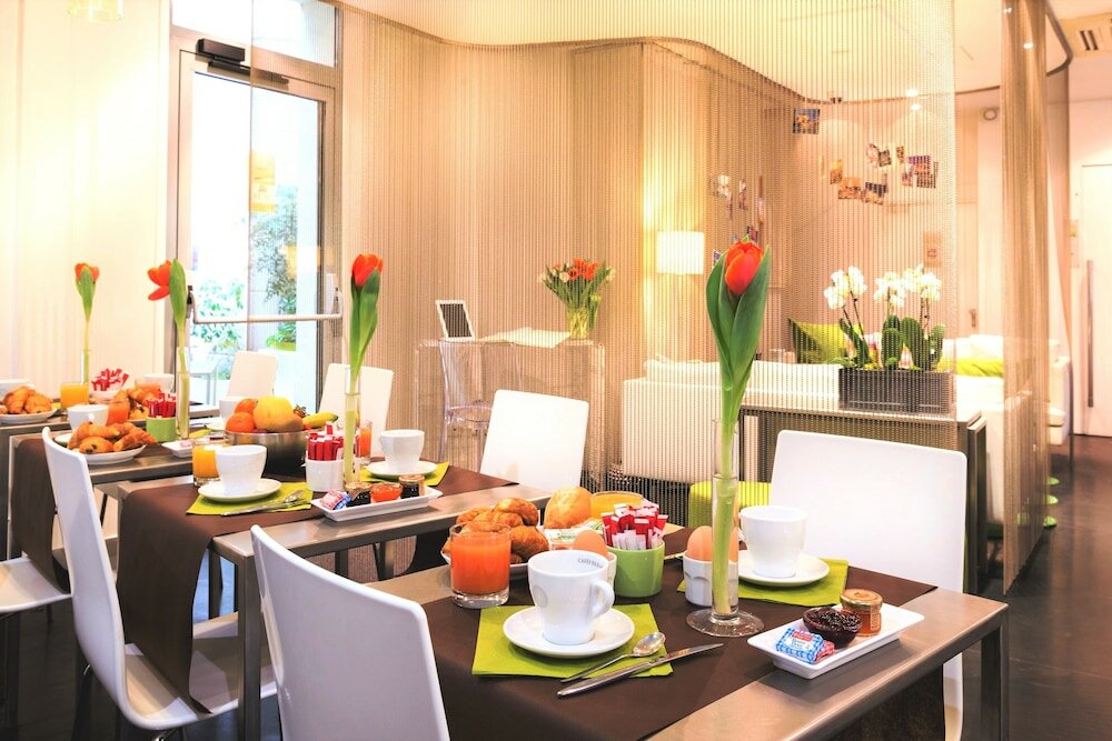 Фото Hotel Glasgow Monceau Paris by Patrick Hayat