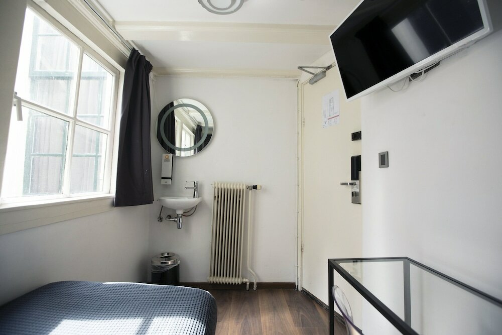 Фото Quentin Golden Bear Hotel