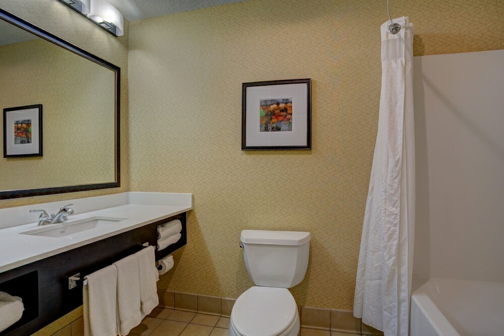 Фото Holiday Inn Hotel & Suites-Milwaukee Airport, an Ihg Hotel
