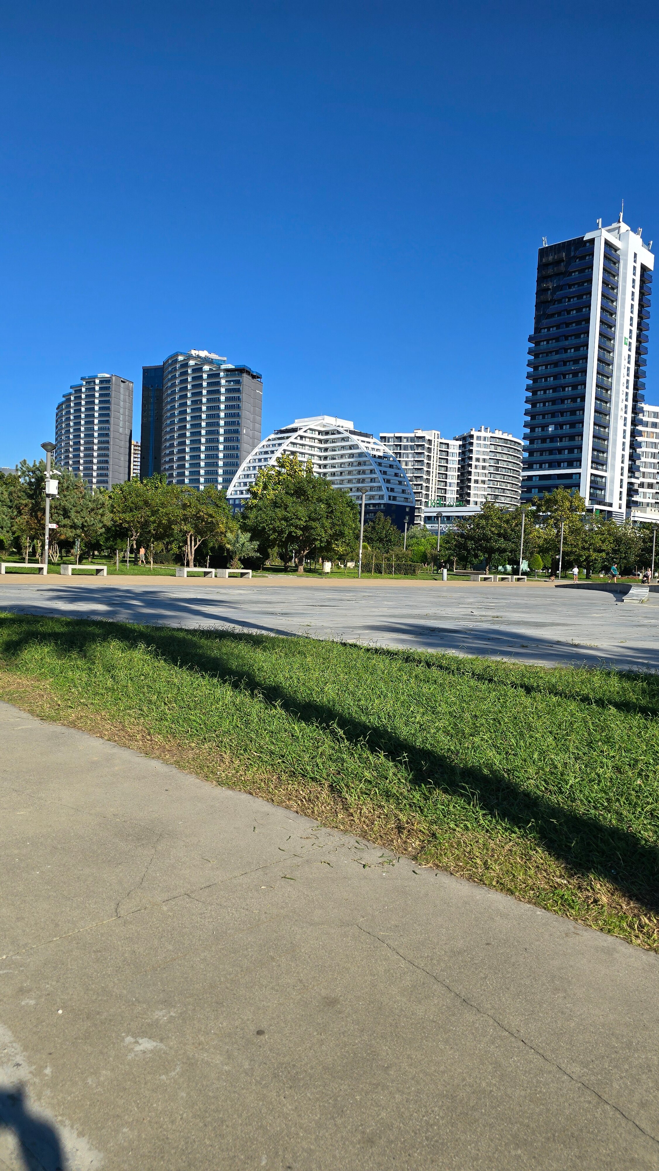 Фото 181974327857