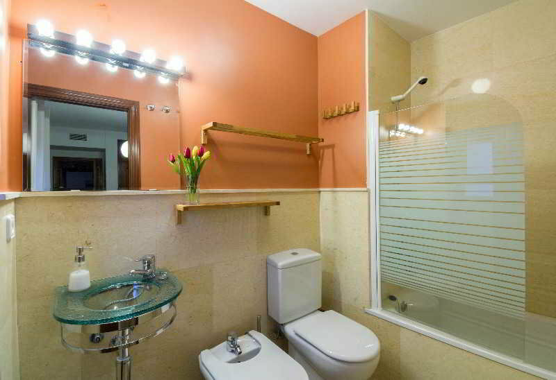 Фото Apartments Duque de Hornachuelos